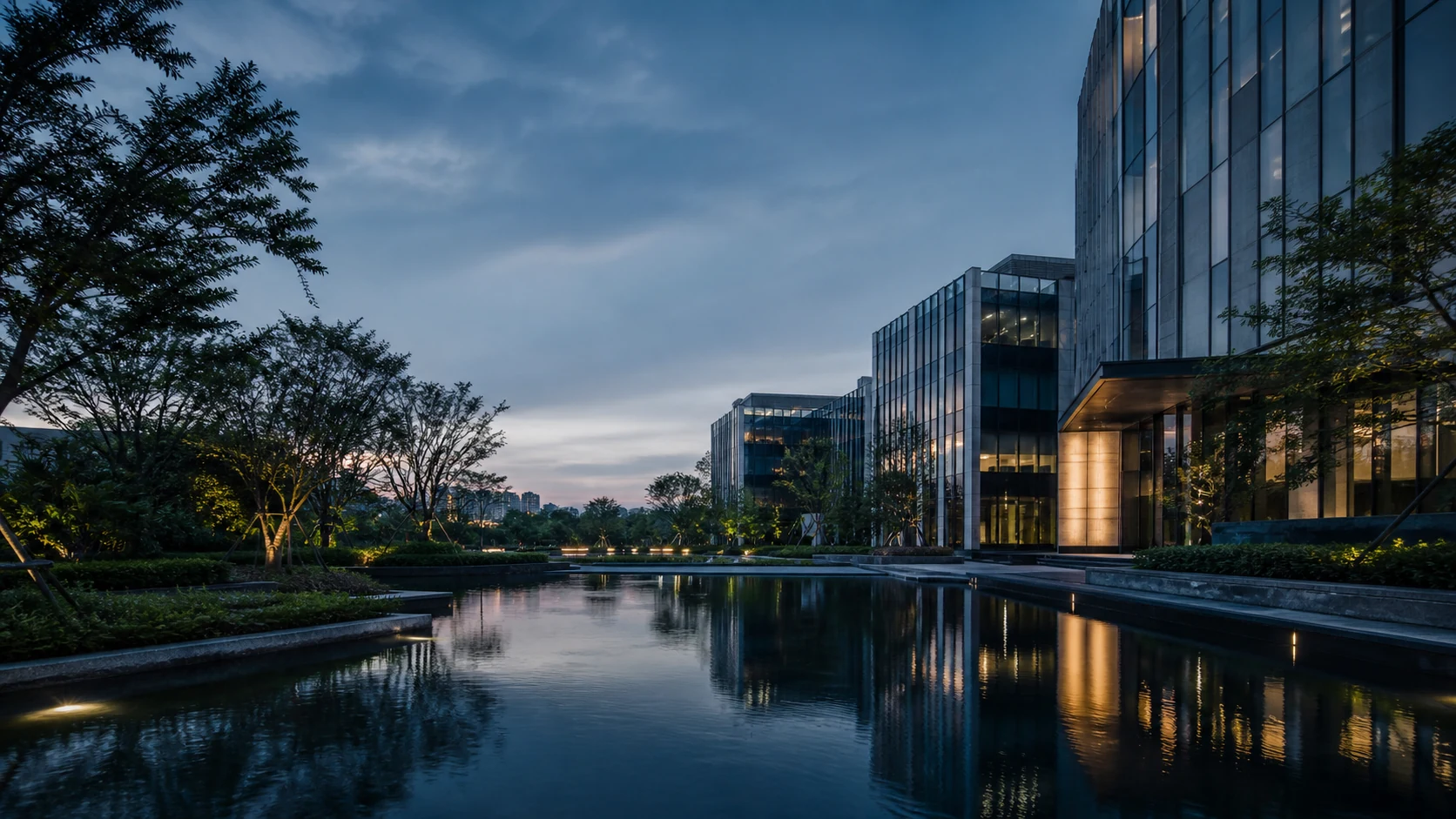 现代科技园区建筑与水景